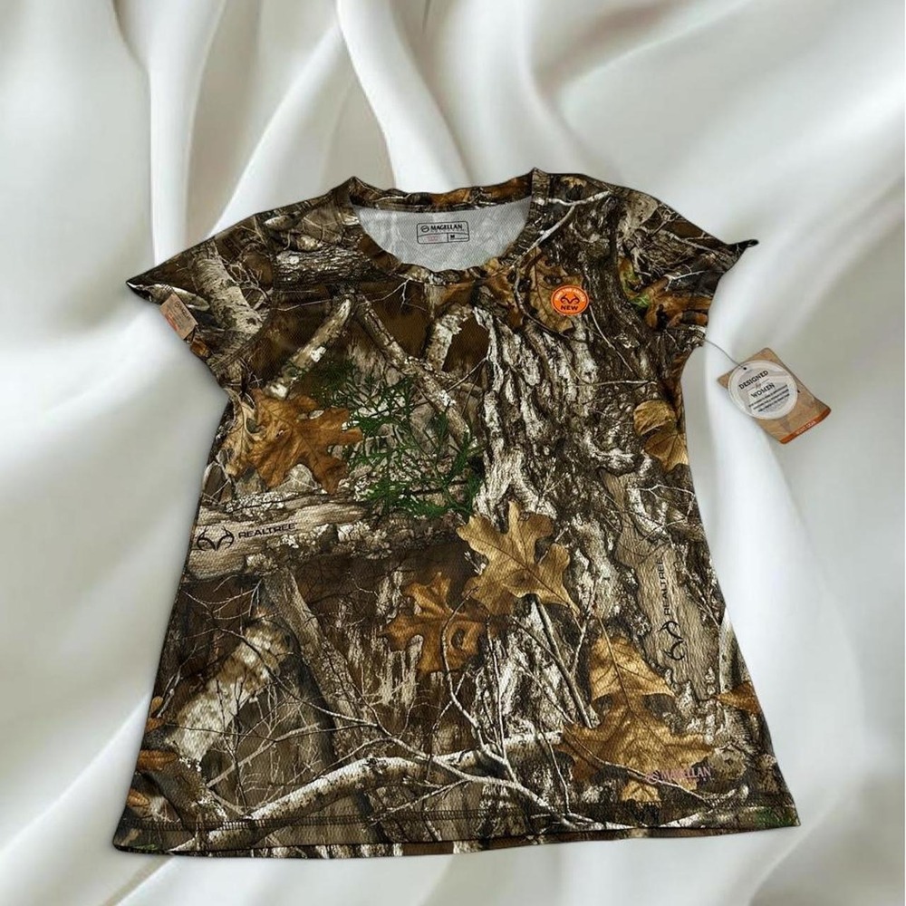 NWT Magellan camouflage lightweight athletic short sleeve top y2k country boho - Picture 1 of 6